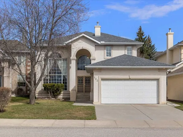123 SW Schiller Cres NW, Calgary, AB T3L 1W9