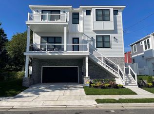 120 N Clarendon Ave, Margate, NJ