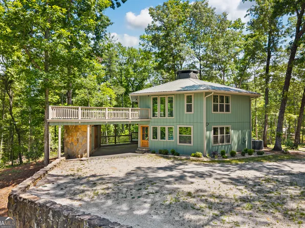484 Mountain Stream Ln, Lakemont, GA 30552