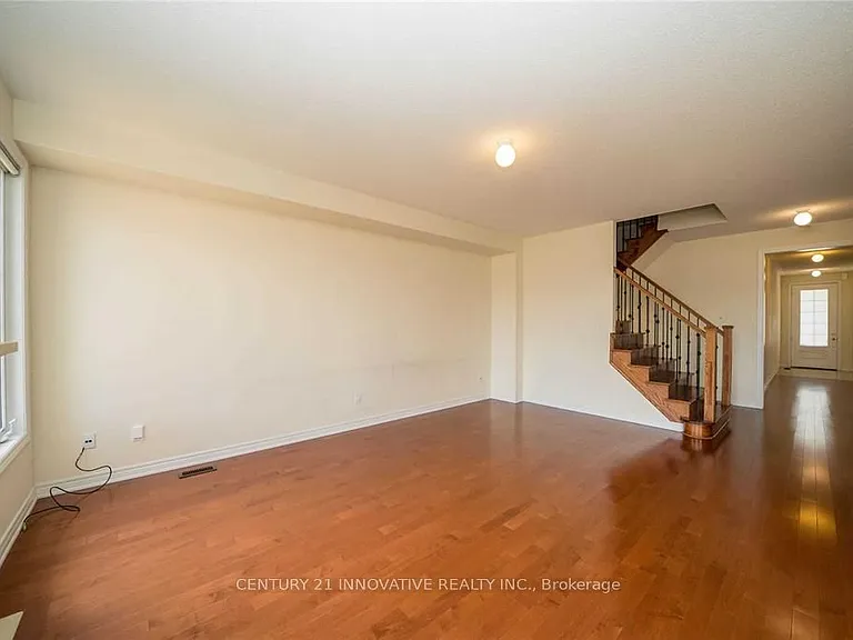 59 William Bartlett Dr — Photo 16