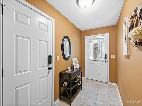 3rd image of 343 S Jefferson St #343