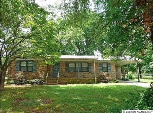 1221 Thomas Dr SW, Decatur, AL 35601