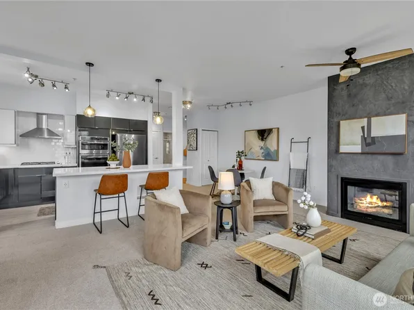 530 4th Avenue W #410, Seattle, WA 98119