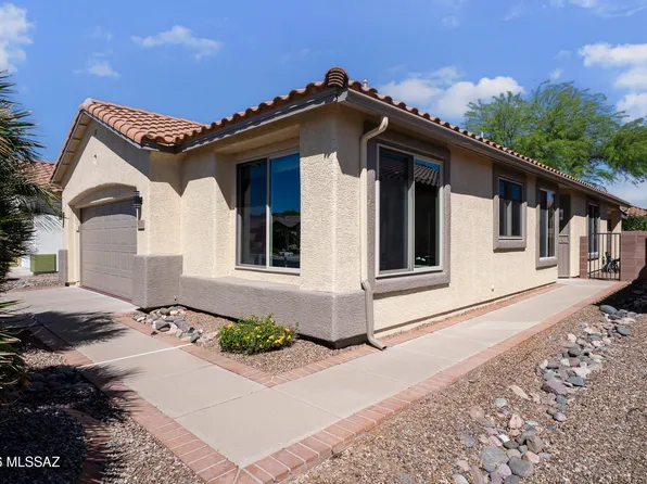 9511 N Twinkling Shadows Way, Tucson, AZ 85743