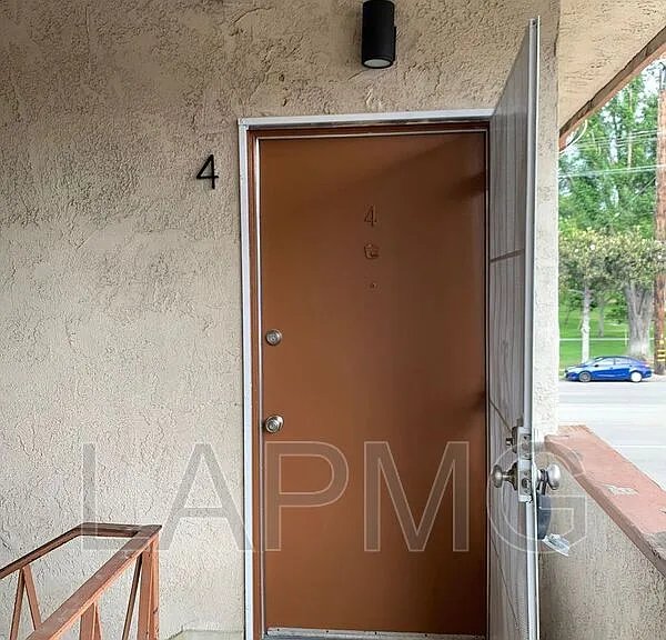 10919 Pioneer Blvd #4 — Photo 14