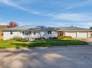 301 Walnut St, Monona, IA 52159