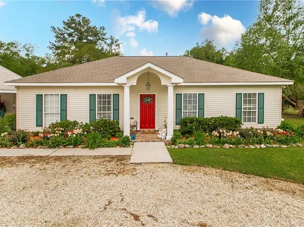 23392 Julia St, Abita Springs, LA 70420