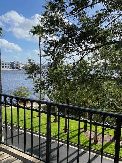 1st image of 706 Coral Reef Dr