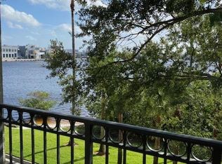706 Coral Reef Dr, Tampa, FL 33602