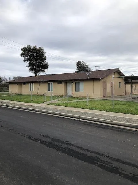 309 S Phillips St photo 1