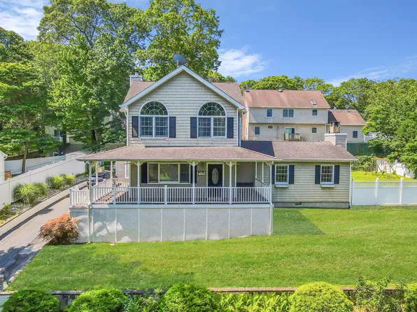 18 Flowerfield Road Road, Sound Beach, NY 11789