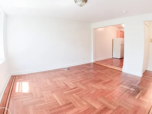 Rented by Urban Real Estate Inc | media 9