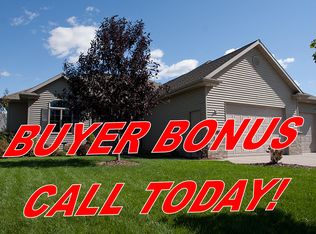 213 N 10th Ave, Winneconne, WI 54986