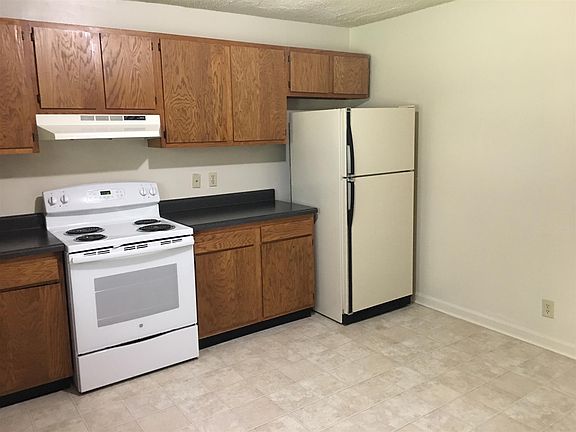 4th image of 3244 Priest Woods Dr