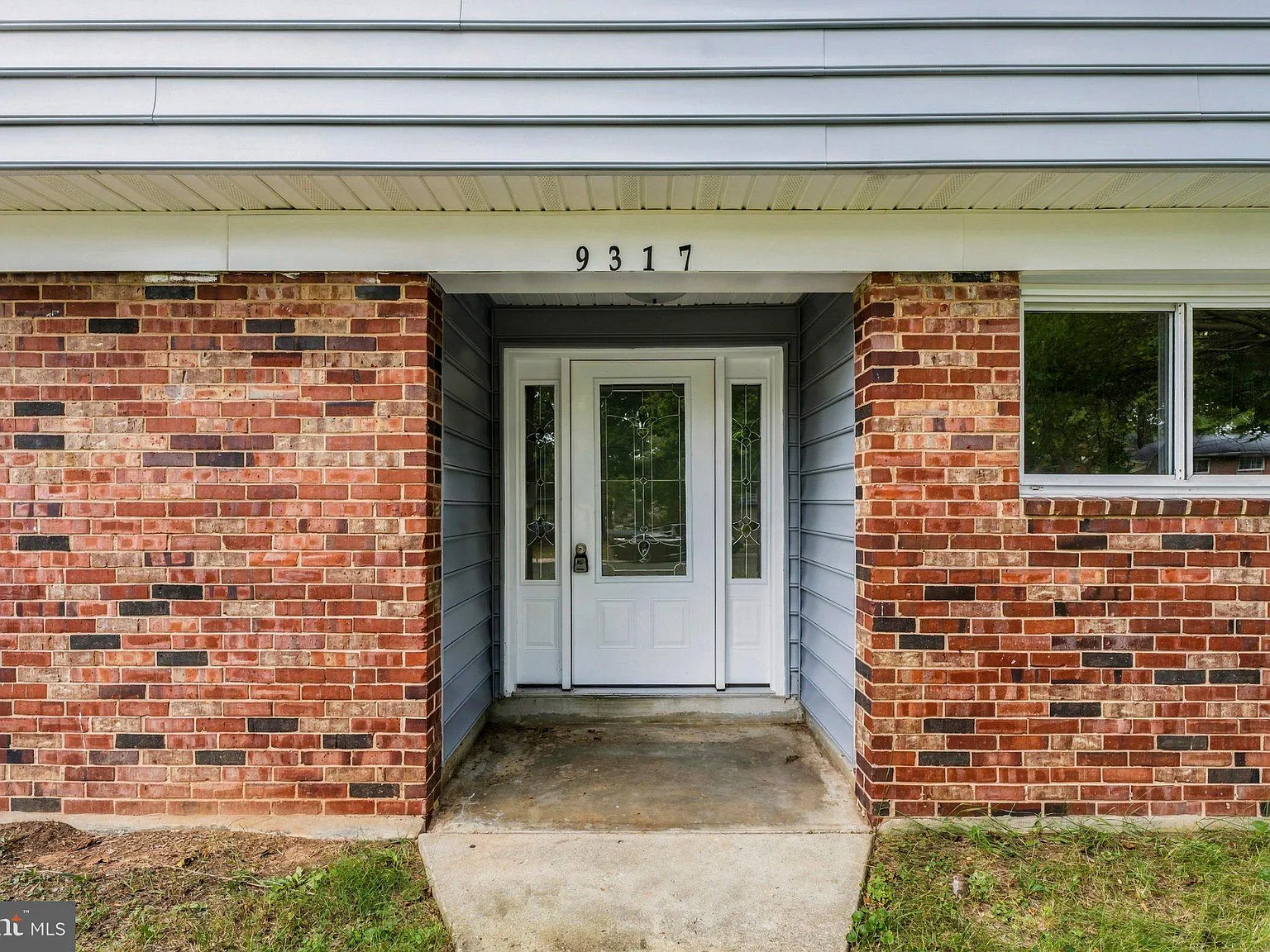 5 bed, 3.0 bath, 1501 sqft, $4,000 — Photo 4