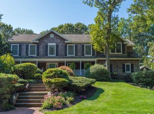 24 Samuels Path, Miller Place, NY 11764