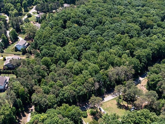 2nd image of 1981 Mountain Rd