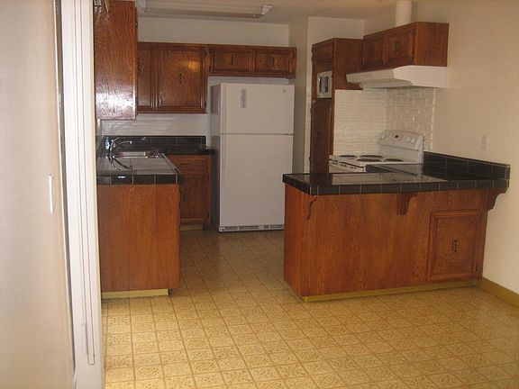 3rd image of 3115 Durant Ave