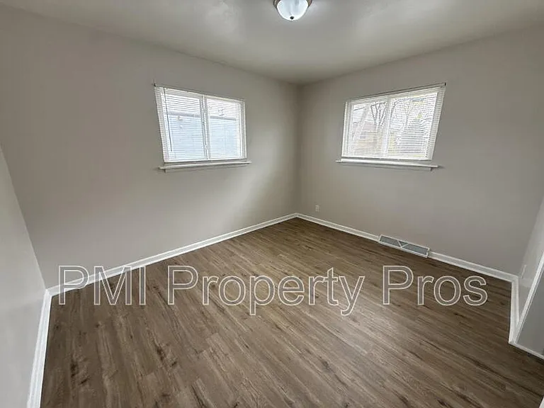 7701 W Hampton Ave #3 — Photo 14
