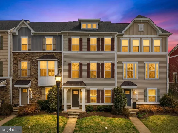 617 Potomac View Pkwy, Brunswick, MD 21716