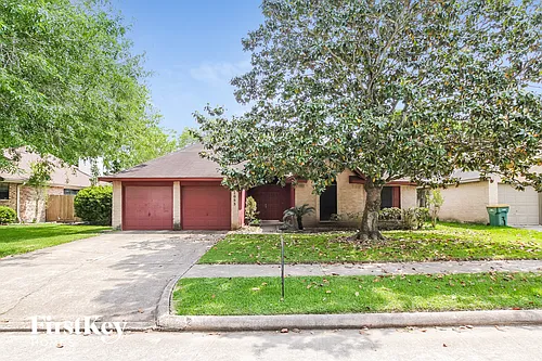 1055 Margate Dr Photo 1