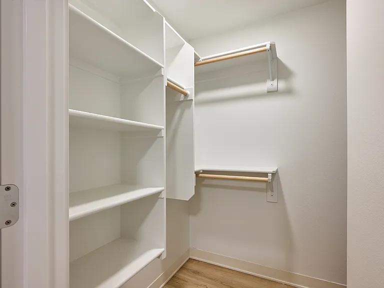 1940 NW Grant Ave #101 — Photo 11