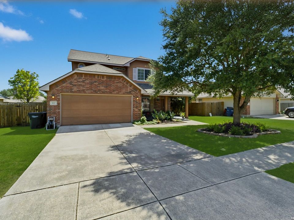1st image of 537 Roadrunner Ave