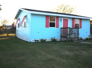 1061 O'Neil Rd, Crystal Beach, TX 77650