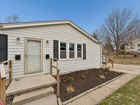 2nd image of 3976 Seward St #3976