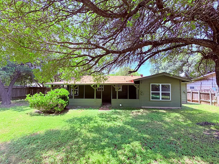 8701 Parkfield Dr — Photo 34