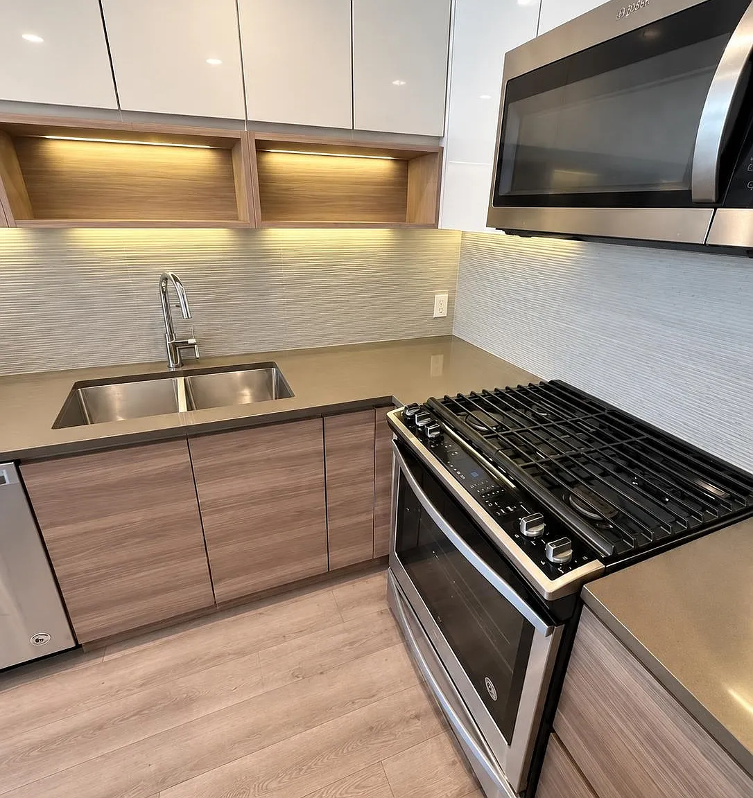 1 bed, 584 sqft, $1,200 — Photo 3