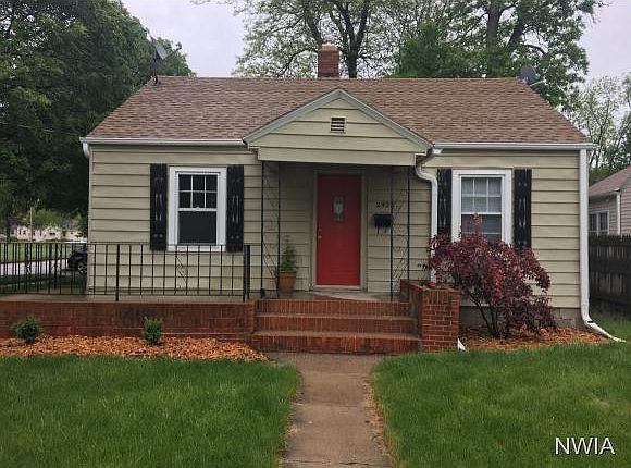 1st image of 2922 Rebecca St