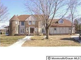 5 Pleasant Dr, West Long Branch, NJ 07764