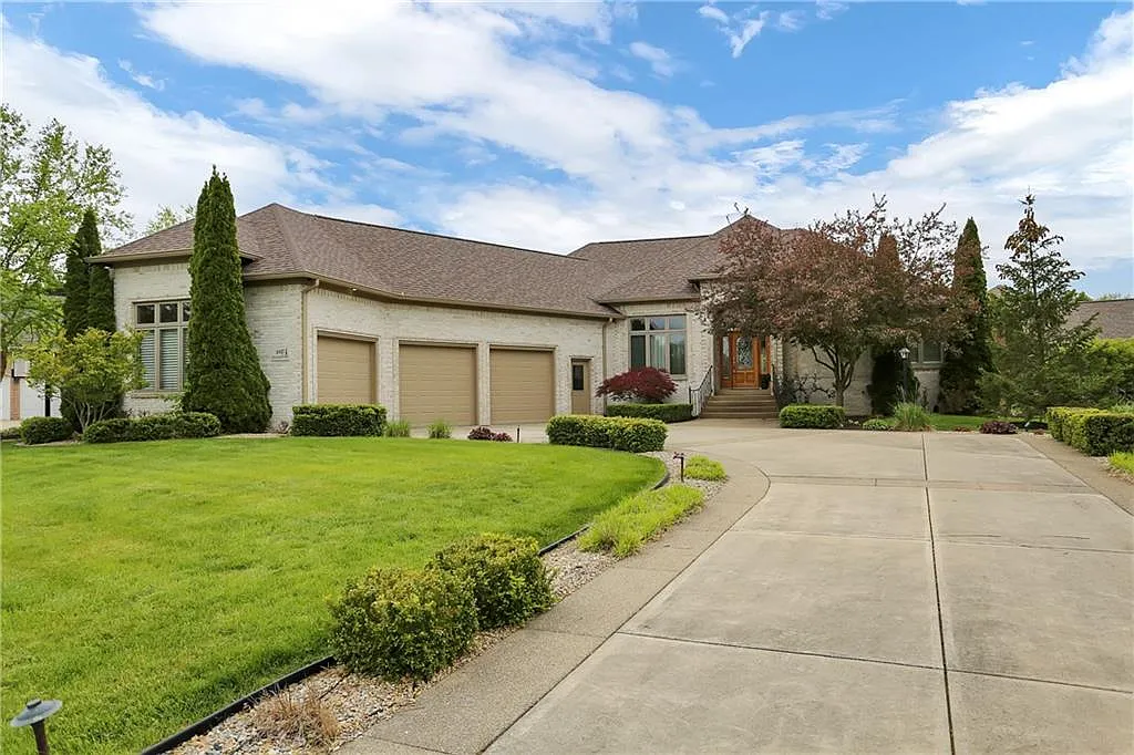 4817 Pearcrest Way photo 1