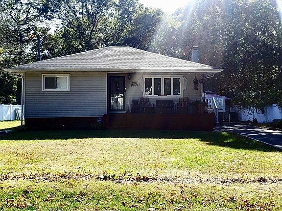 3rd image of 68 Norfleet Ln
