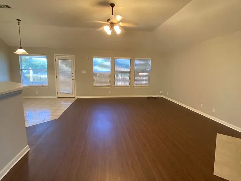 617 Kingston Lacy Blvd — Photo 2