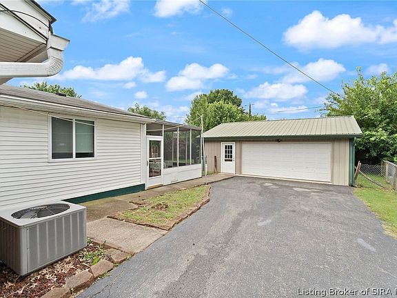 4th image of 2115 Gary Drive