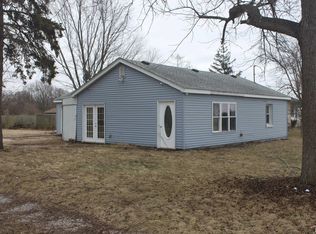407 Jackson St, Hillsdale, IL 61257