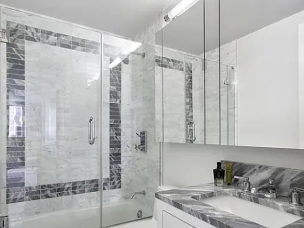 200 East 94th Street image 14 of 25