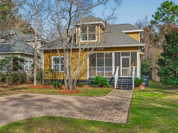 159 N 7th St, Santa Rosa Beach, FL 32459