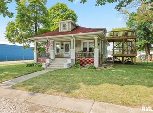 301 E Mulberry St, Chatham, IL 62629