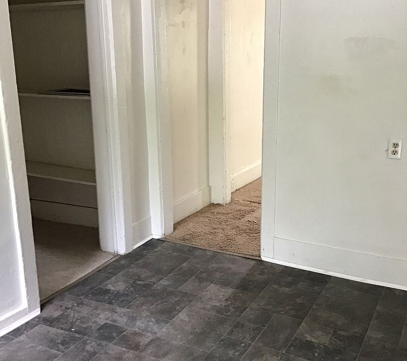 1st image of 112 Oak St #4786666