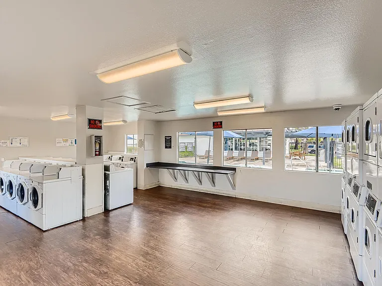 Azul Apartments — Photo 24