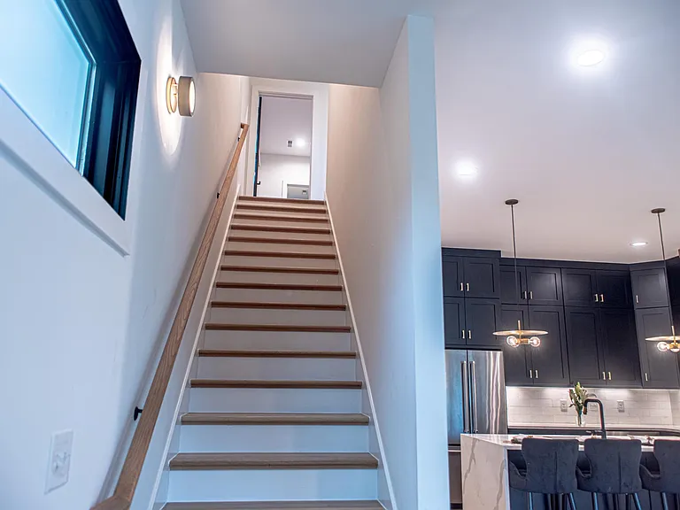 1002B Monroe St — Photo 31