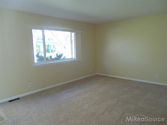 3rd image of 13226 Hartlein Dr