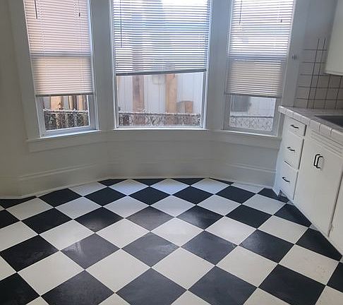 4th image of 940 24th Ave APT 1