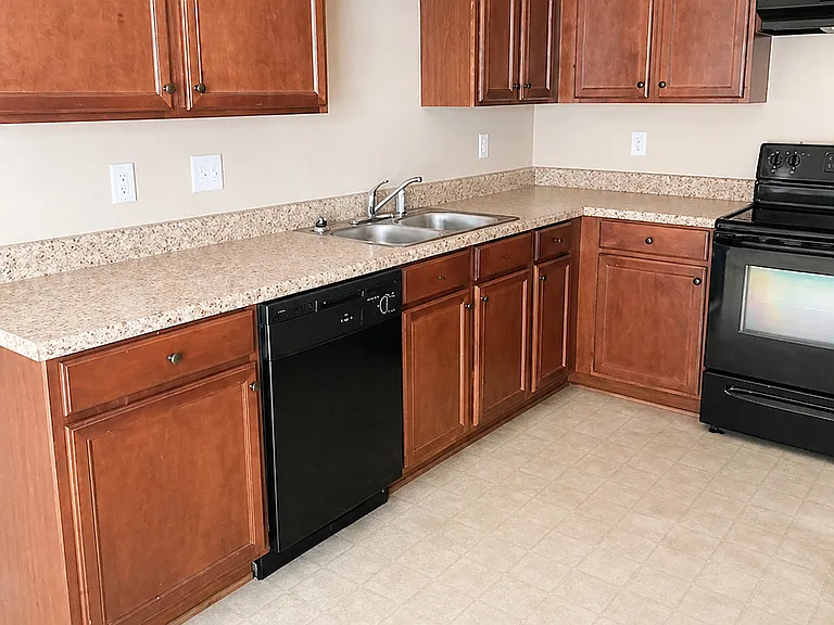 1055 City Park Dr — Photo 9