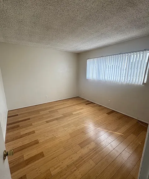 44 N Roosevelt Ave #8 — Photo 8