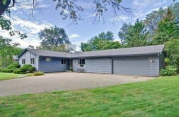 1st image of 15206 Crystal Dr E