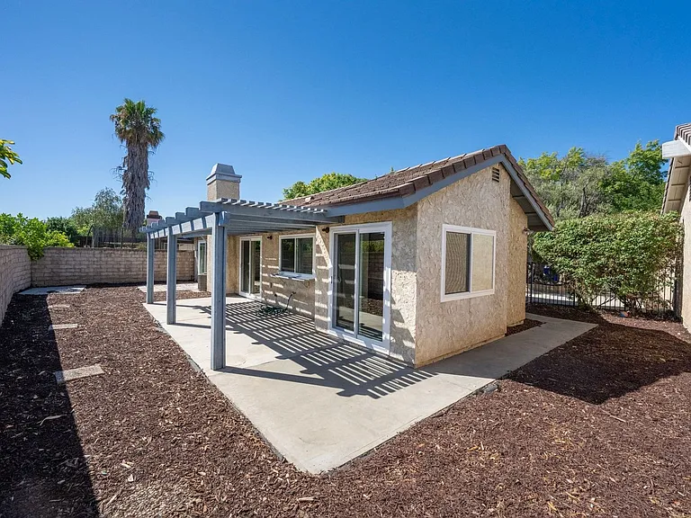 25634 Salceda Rd — Photo 32